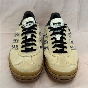 Adidas Womens Cream Black Leopard Sneakers LIKE NEW